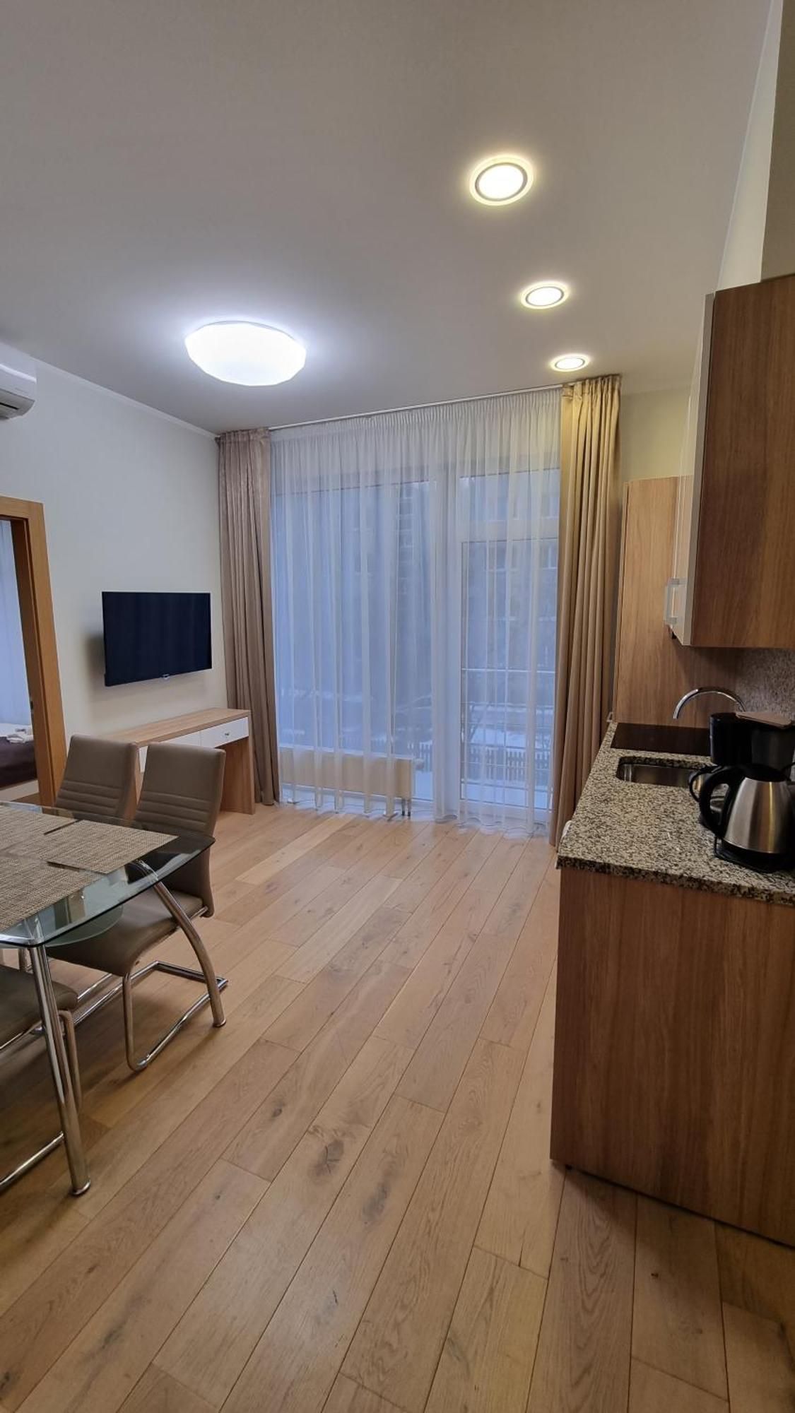 Black Pearl Apartments Jūrkalne Szoba fotó