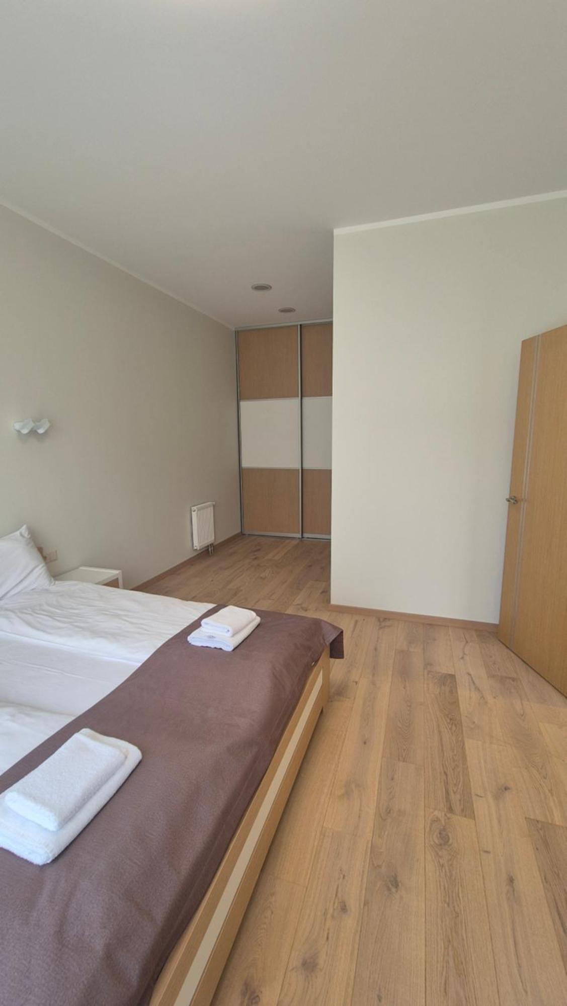 Black Pearl Apartments Jūrkalne Szoba fotó